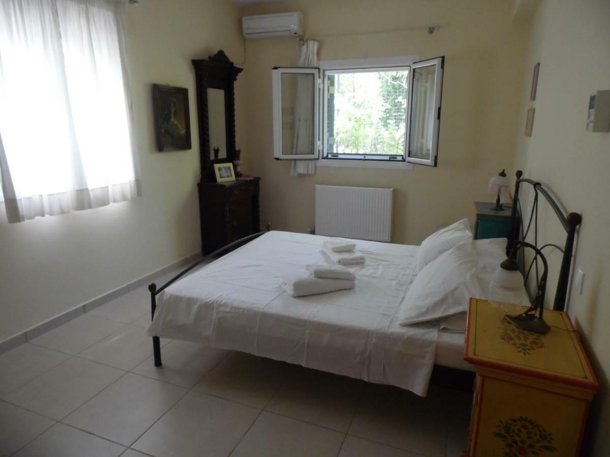 Theni Olive Grove Villa Kato Yerakarion Экстерьер фото